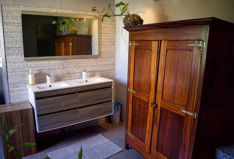 تختخواب و صبحانه Casa Babalahy