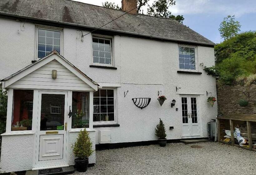 민박 Rooms By The River At Glan Aber