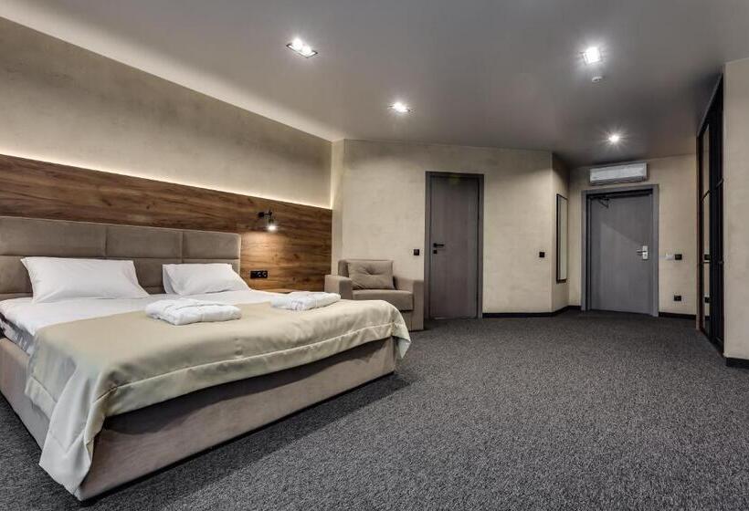 Отель Girskidelux