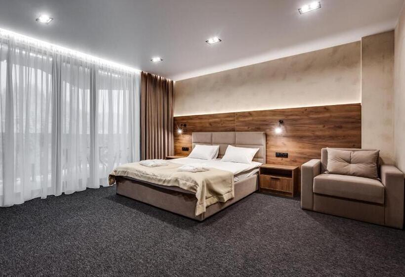 Отель Girskidelux