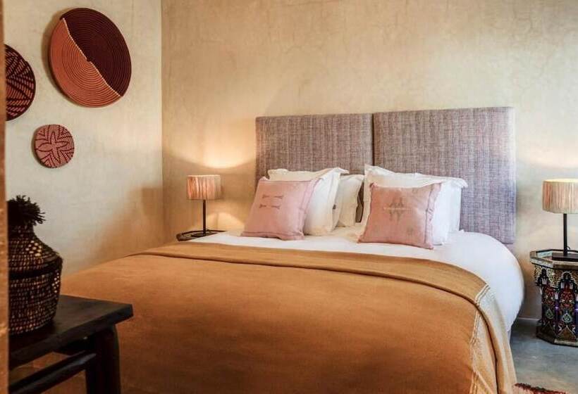 Отель Hôtel Oasis Dakhla