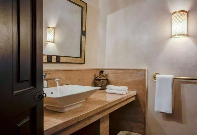 Hotelli Hôtel Oasis Dakhla