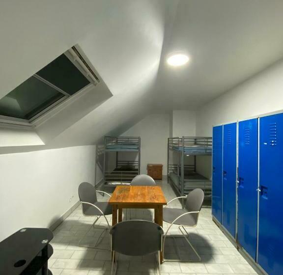 ホテル Hôtel Pincevent