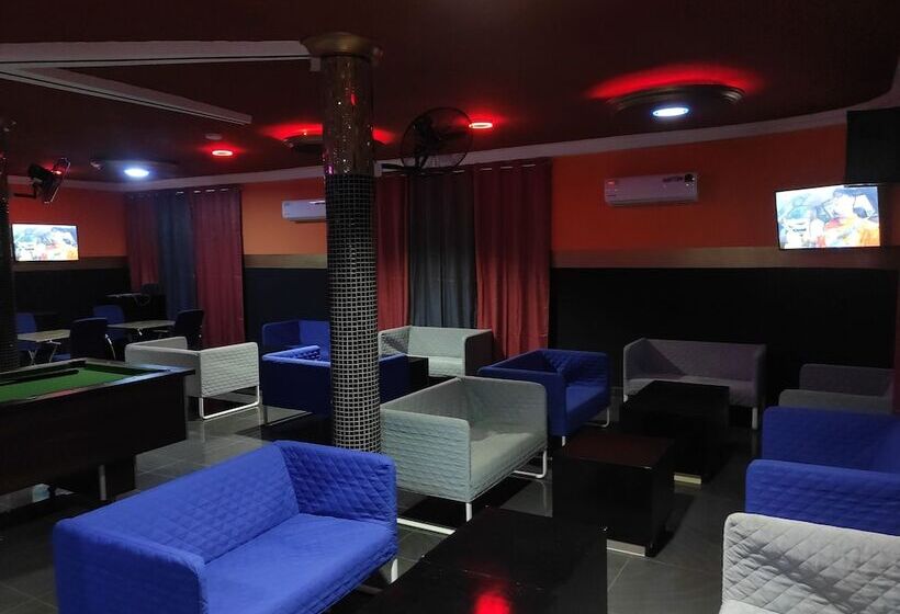 هتل Room In Guest Room Standard Double Bed In Royal Blue Guest House And Bar