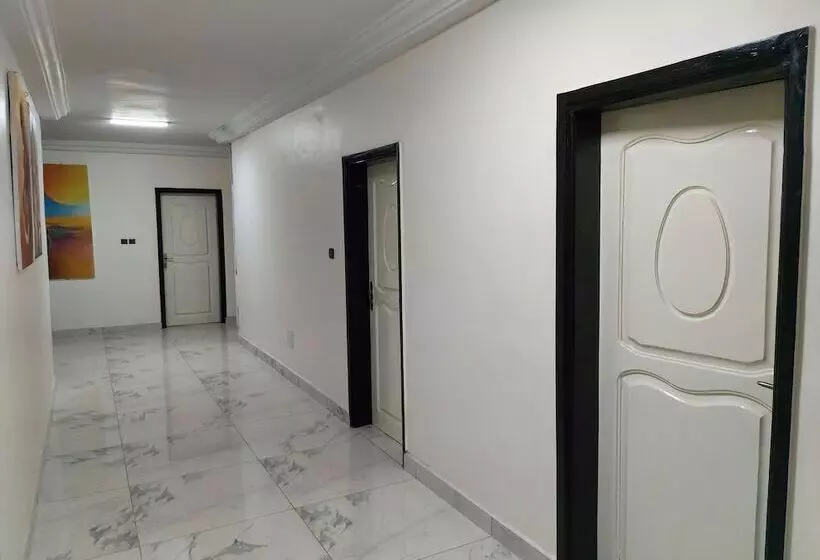 هتل Room In Guest Room   Standard Double Bed In Royal Blue Guest House And Bar