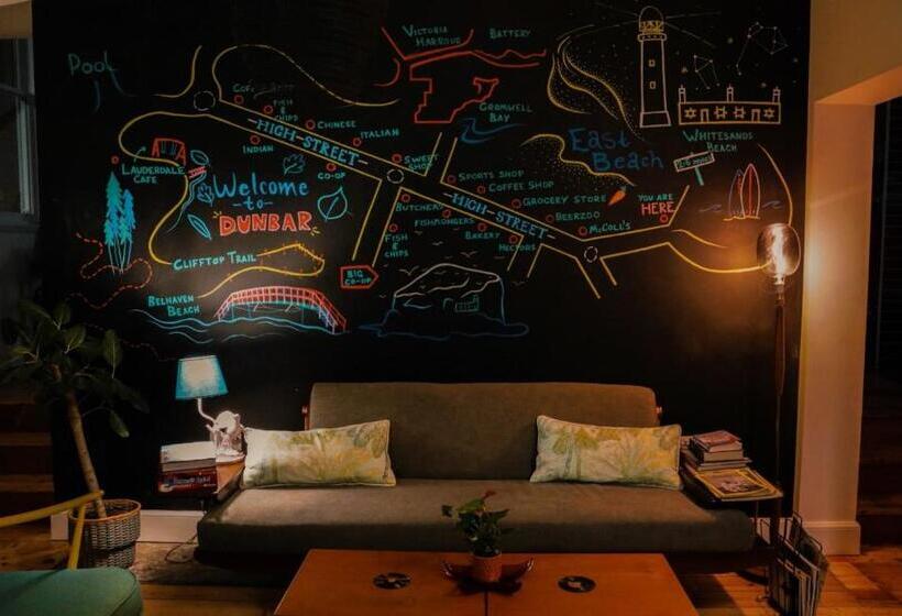 The Dolphin Inn Hostel