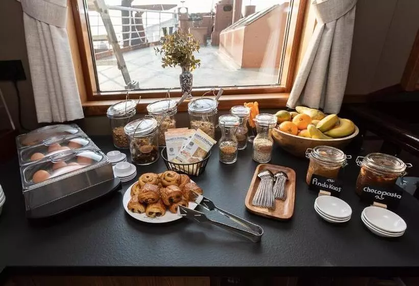 Hotelli Boot Koningin Emma I Kloeg Collection