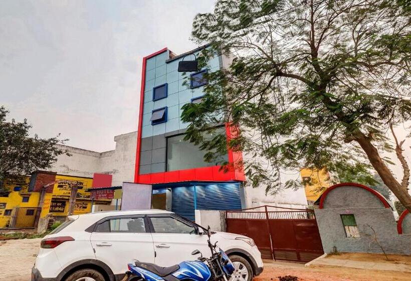 Отель Flagship 84450  Holiday