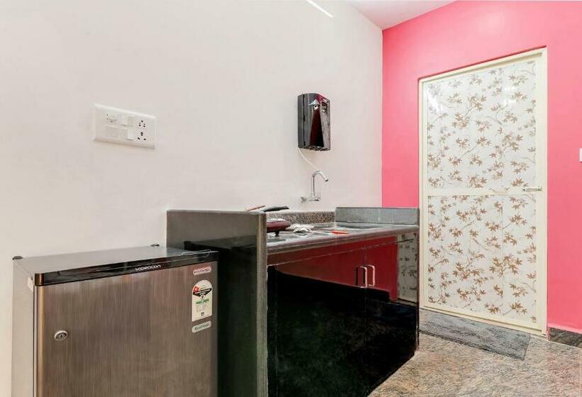 ホテル Oyo 84073 Summer Hill Guest House