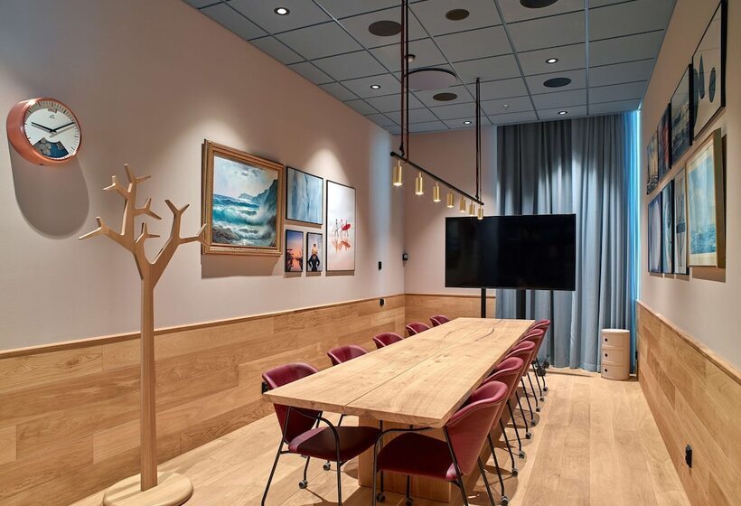 هتل Scandic Oceanhamnen