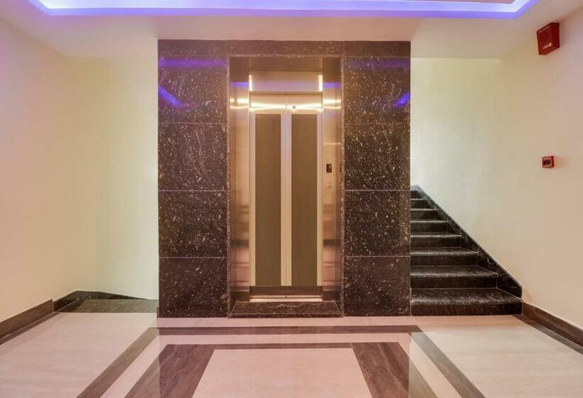 בית מלון כפרי Super Townhouse Dj Grand