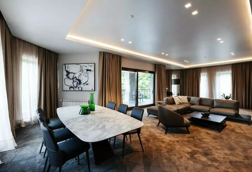 Hotelli Verkhovyna Resort Medical & Wellness