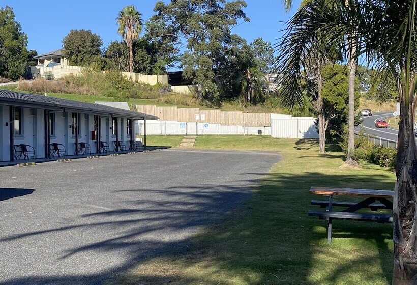 The Seaview Tavern Motel