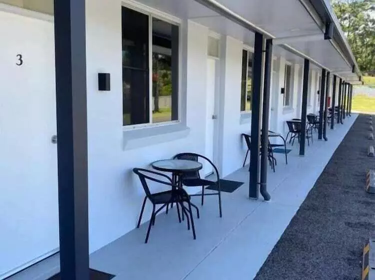 The Seaview Tavern Motel