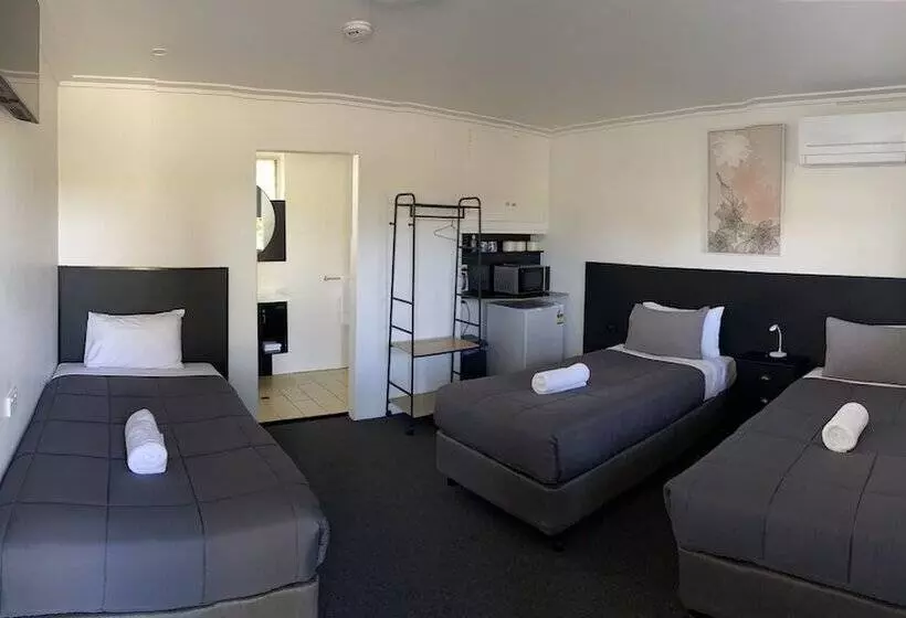 The Seaview Tavern Motel