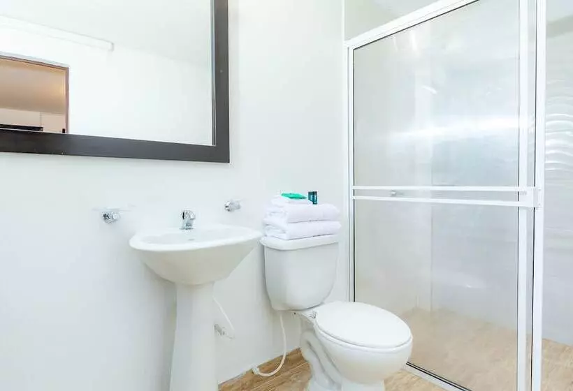 ホテル Ayenda Colina Real