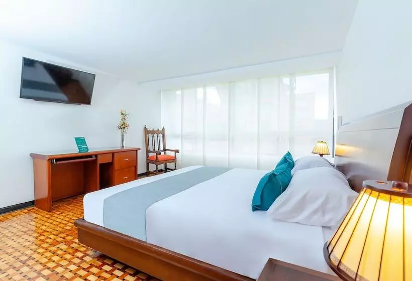 ホテル Ayenda Colina Real