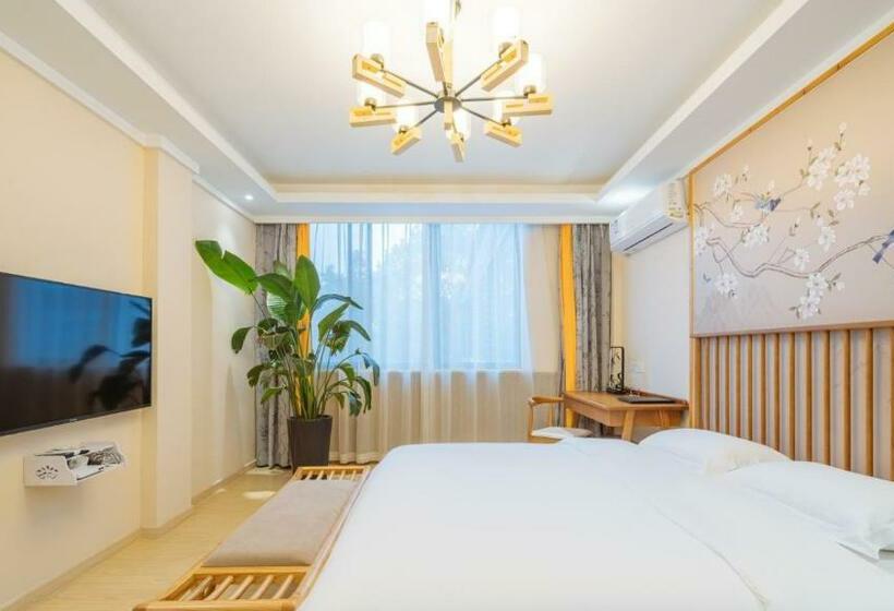 Floral Hotel Jurong Pinshan