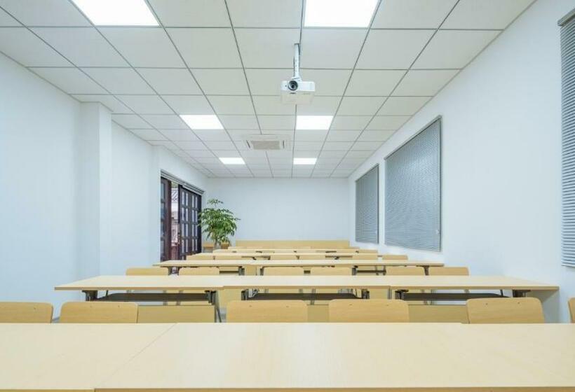 Floral Hotel Jurong Pinshan