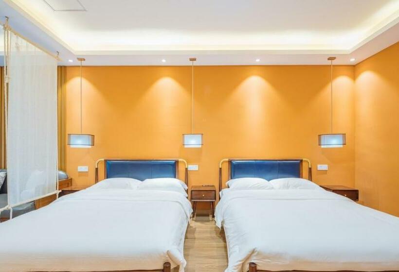 Floral Hotel Jurong Pinshan