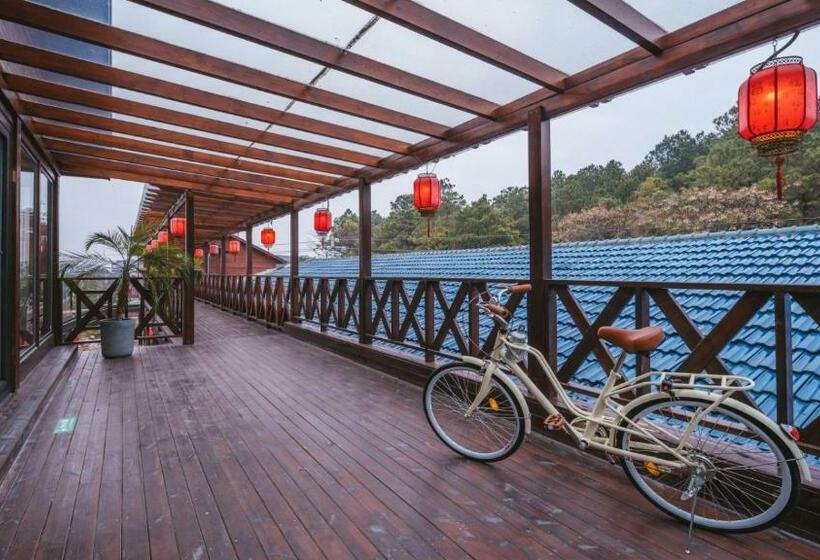 Floral Hotel Jurong Pinshan