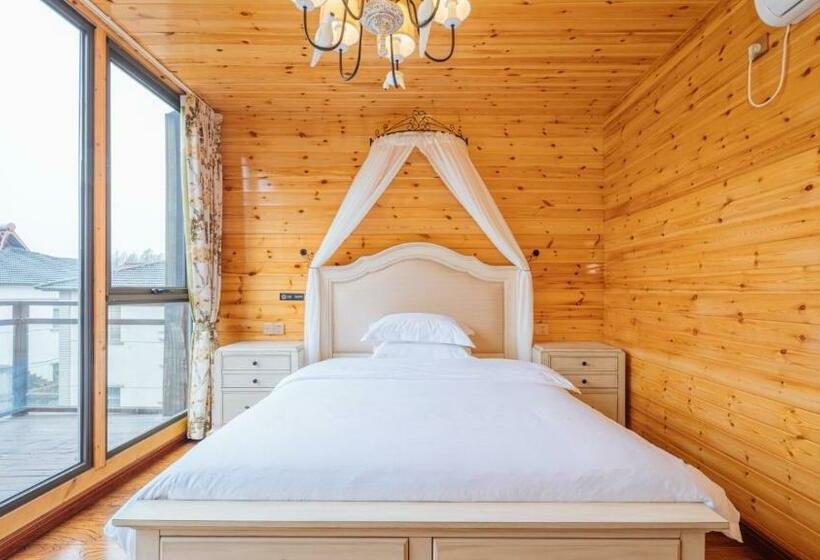 Floral Hotel Jurong Pinshan