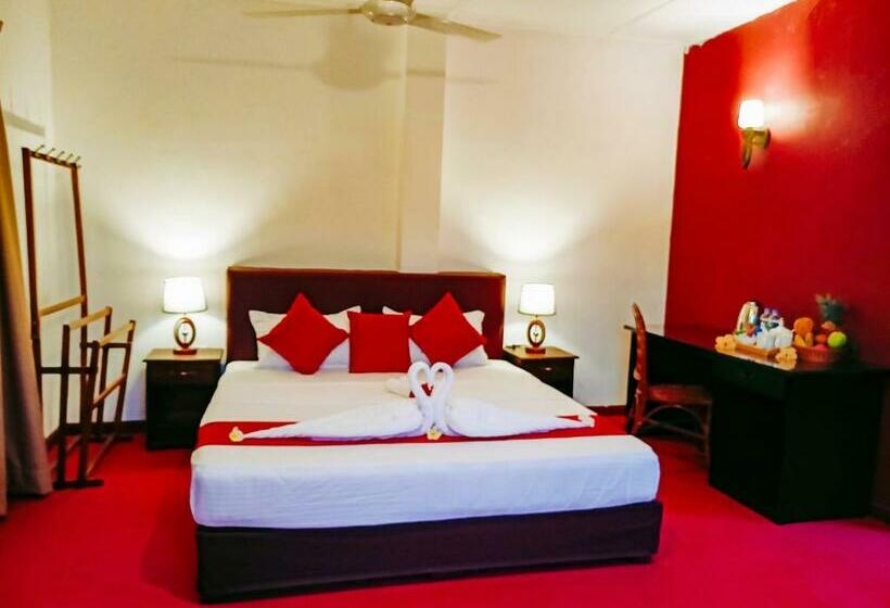 ホテル Pavona Lake