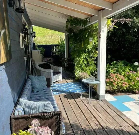 Aamiaismajoitus (B&B) Bed En Breakfast Onder Aan De Dijk