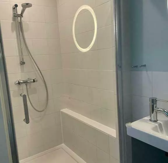 Aamiaismajoitus (B&B) Bed En Breakfast Onder Aan De Dijk