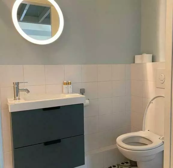 Aamiaismajoitus (B&B) Bed En Breakfast Onder Aan De Dijk