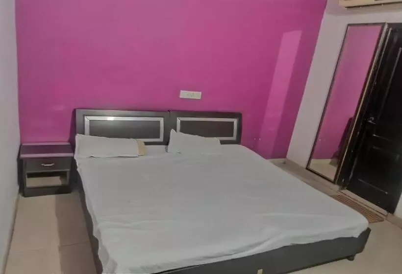 Hotelli Oyo 83081 Mahima