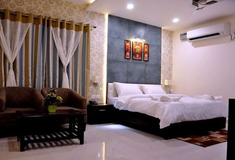 호텔 The Bellevue  Gwalior