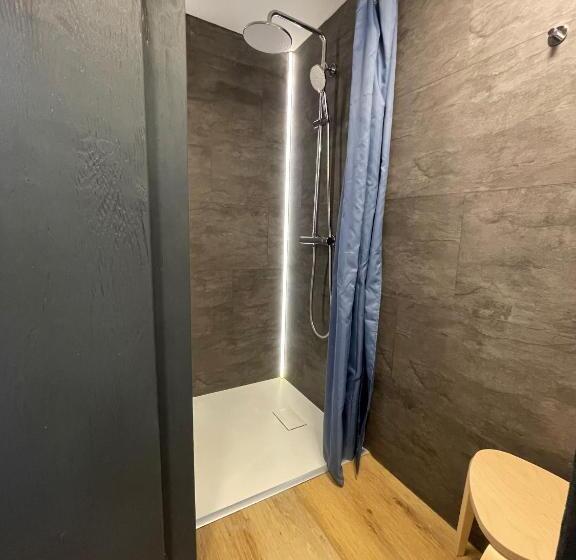 הוסטל Backyard Mountain