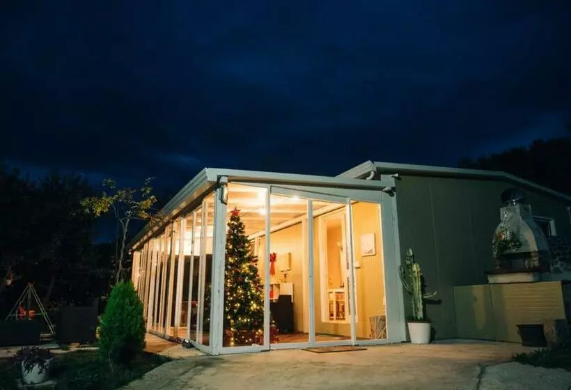 Aamiaismajoitus (B&B) Lory S Home