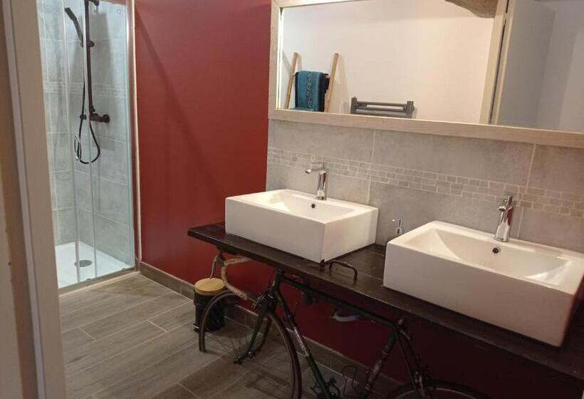 פנסיון Oust Au Lit