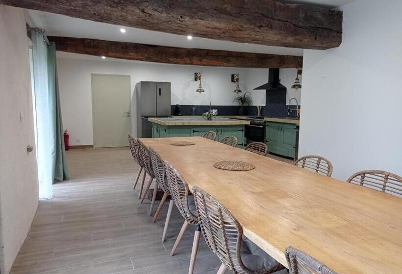 פנסיון Oust Au Lit