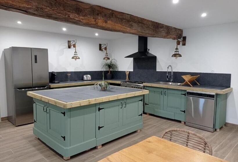 פנסיון Oust Au Lit