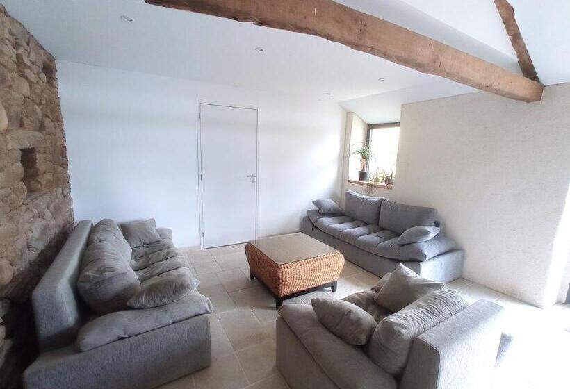 פנסיון Oust Au Lit