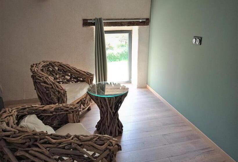 פנסיון Oust Au Lit