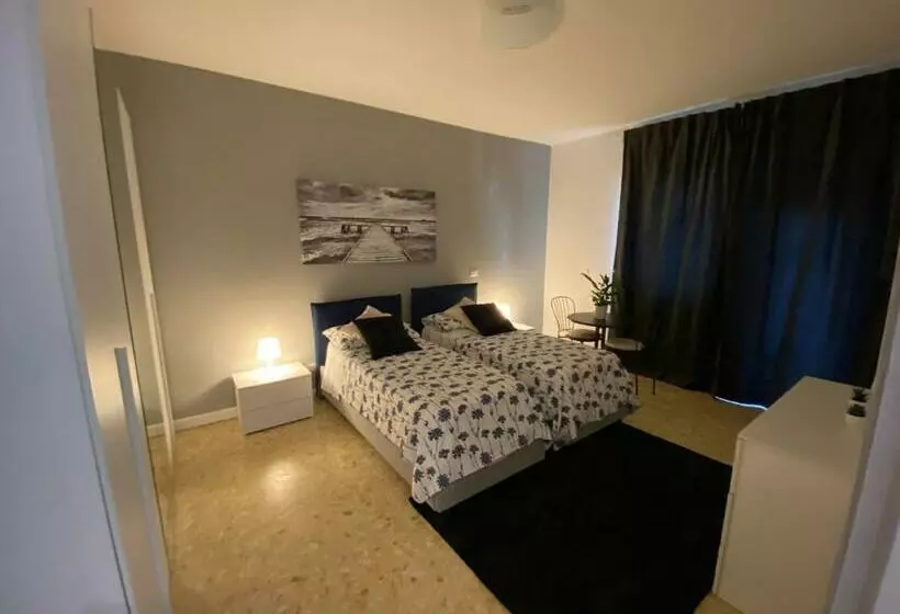 ペンション Ytha Housse Roma Centro