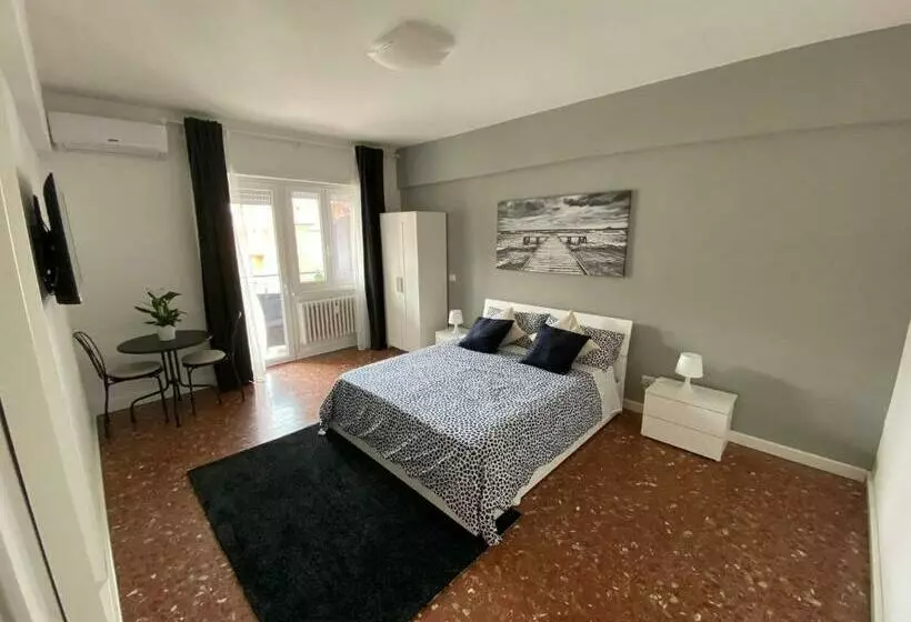 ペンション Ytha Housse Roma Centro