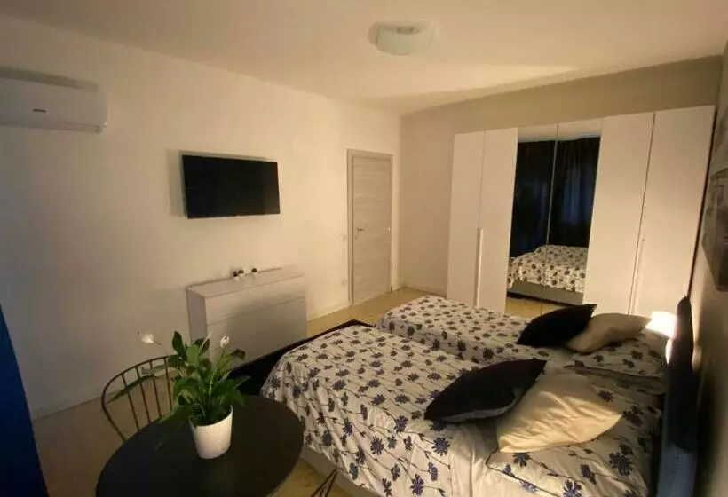 ペンション Ytha Housse Roma Centro