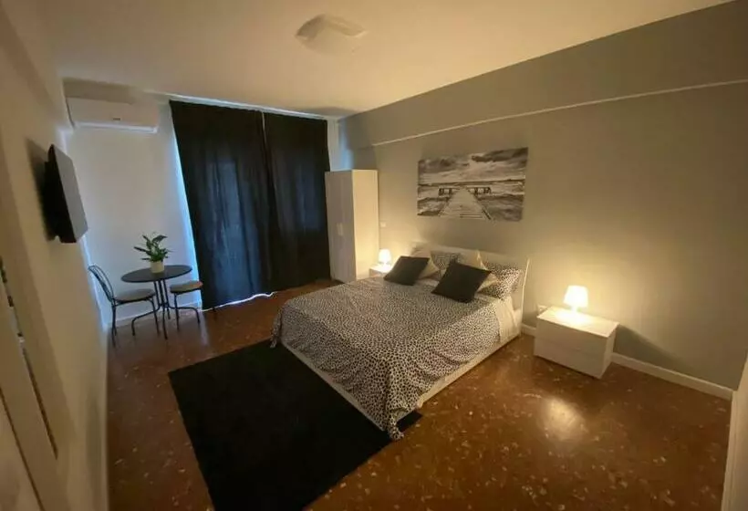 ペンション Ytha Housse Roma Centro