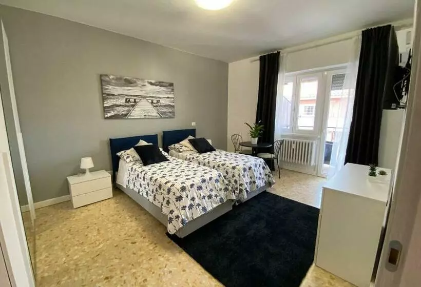 ペンション Ytha Housse Roma Centro