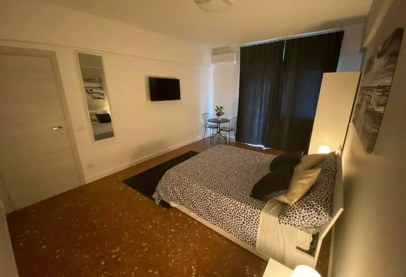 ペンション Ytha Housse Roma Centro