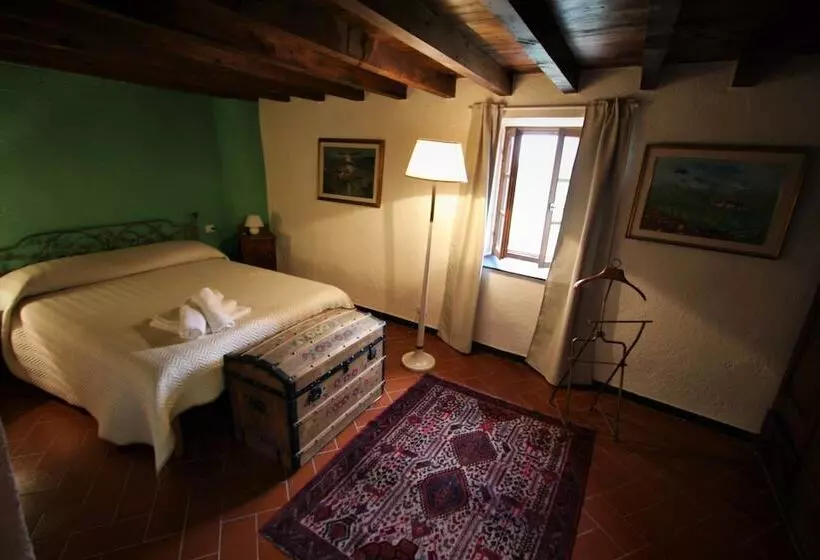Aamiaismajoitus (B&B) Borgo Di Codeglia