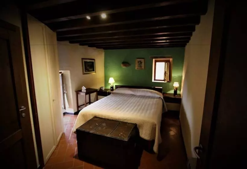 Aamiaismajoitus (B&B) Borgo Di Codeglia