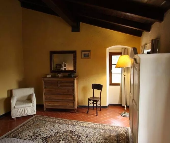 Aamiaismajoitus (B&B) Borgo Di Codeglia