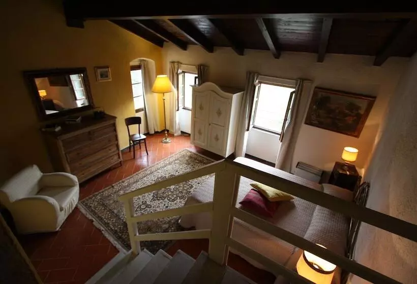 Aamiaismajoitus (B&B) Borgo Di Codeglia