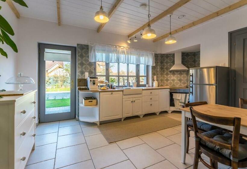 Bed and Breakfast Villa Lenka